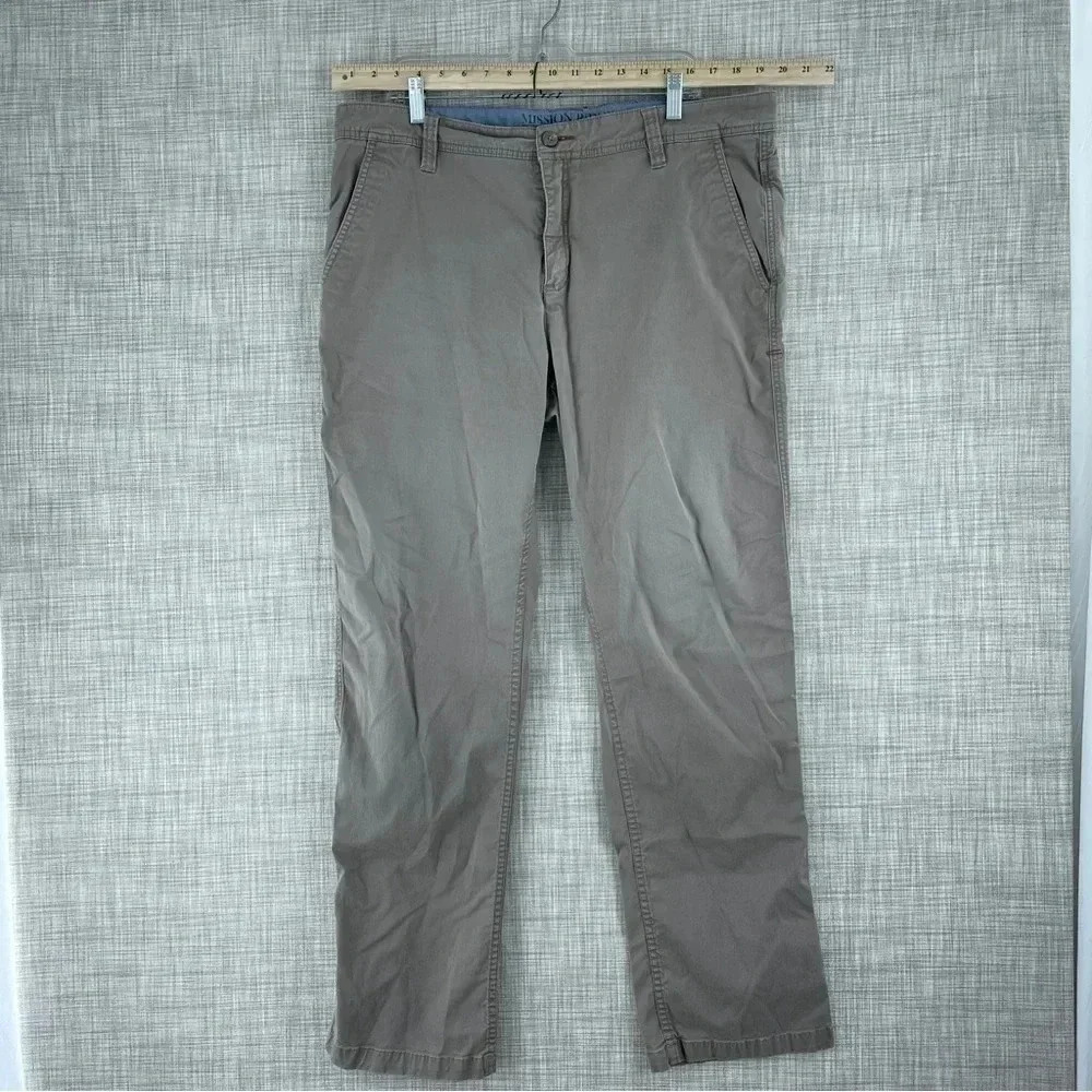Mission Ridge Horny Toad Mens Size 38x32 chino pants *flaw* 2512